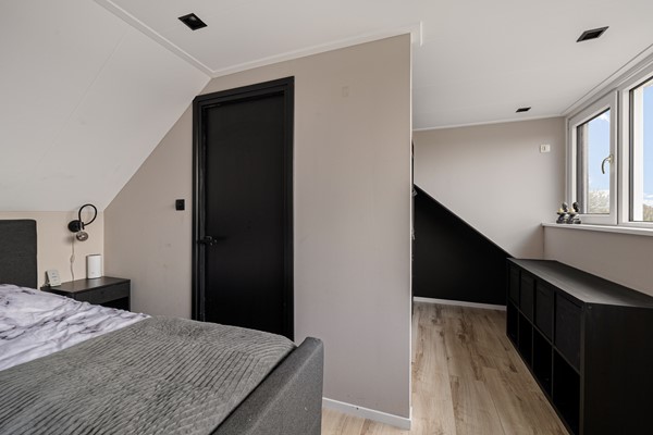 Foto - Te koop: De Stringen 30, 9074 BD Hallum